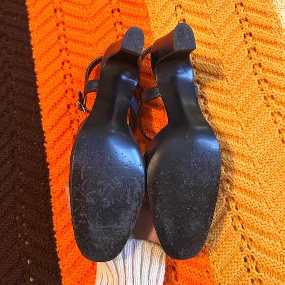 1970s Air step soft sole Dark Blue T-bar Roman Mary Jane heels - made in Canada! - Picture 5 of 11